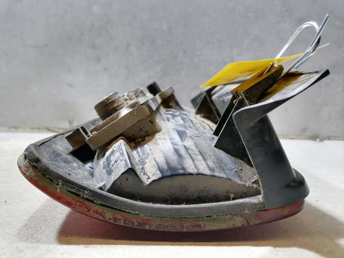 VW Caddy 2K original Rücklicht Rückleuchte Schlussleuchte links Bj.2004 VW Caddy 2K original Rücklicht Rückleuchte Schlussleuchte links Bj.2004